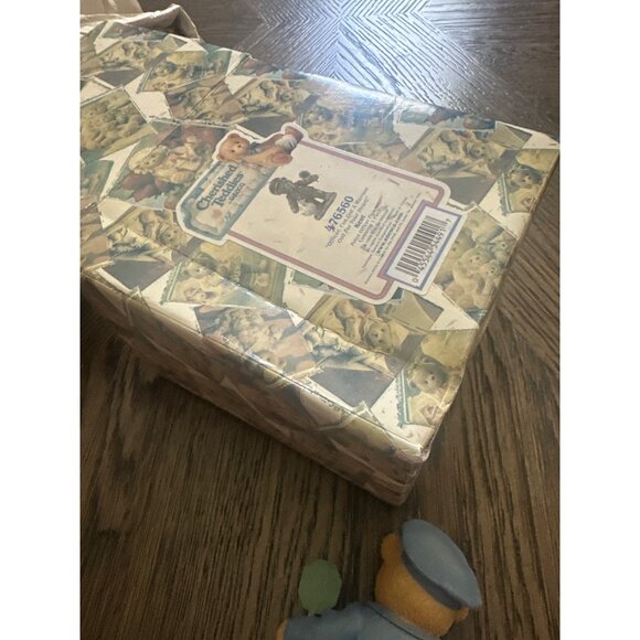 Cherished Teddies Officer Kent Figurine With Duck & Box 1995 - Picture 5 of 7